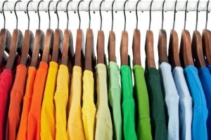 Hoe te voorkomen dat kleuren vervagen in de was?