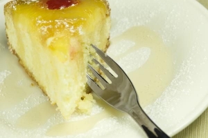 Hoe maak je een ananascake zonder oven?