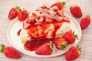 Hoe maak je een makkelijke no bak strawberry cheesecake?