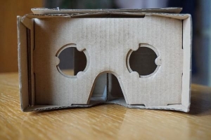 Hoe maak je een vr-bril van karton?