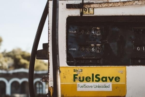 Hoe weet u of uw auto diesel of benzine is?