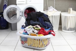 Trucs om kleding sneller te drogen zonder een droger